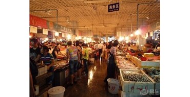 三亞一海產(chǎn)品攤位銷(xiāo)售的黃骨魚(yú)、黑魚(yú)檢出違禁物 攤主被罰一萬(wàn)元
